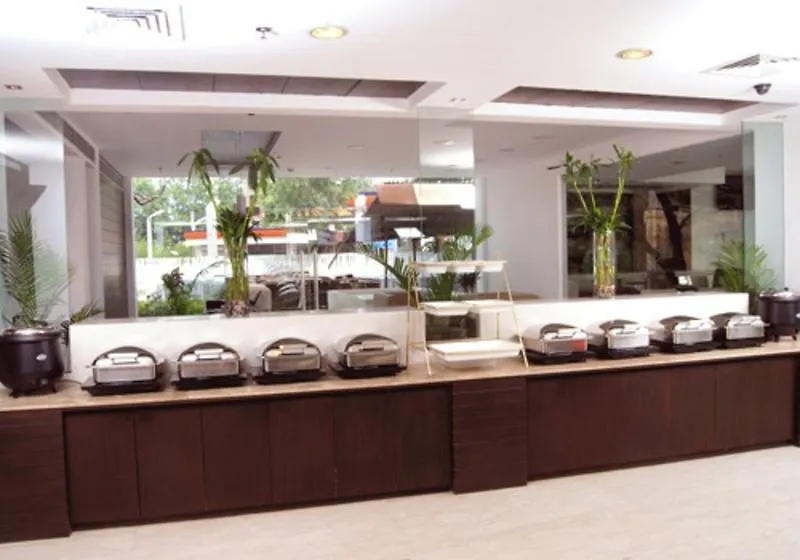Hotel The Place Gurugram, A Member Of Radisson Individuals Gurgaon